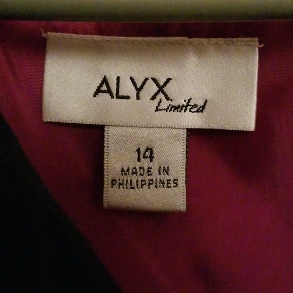 Alyx Limited Dress - Picture 3 of 4